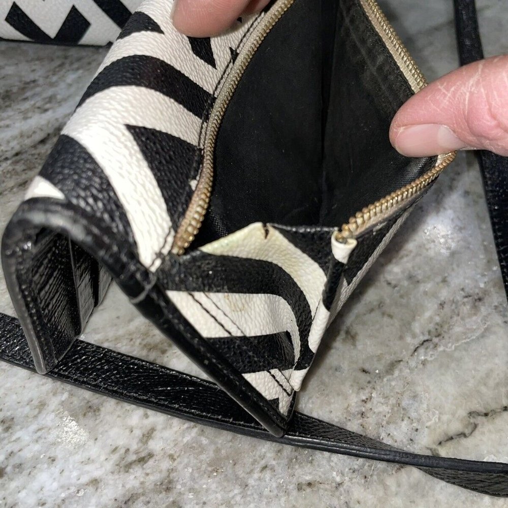 Authentic Brahmin Purse with Matching Wallet - Picture 10 of 13